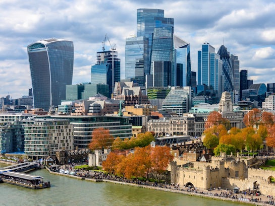 City,Of,London,Skyscrapers,And,Tower,Of,London,,Uk